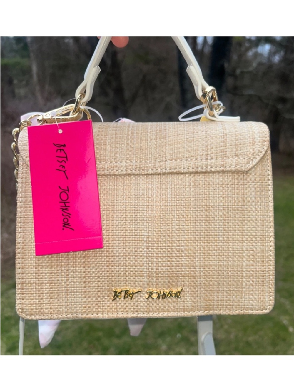 NEW! NWT BETSEY JOHNSON XOMYLO2 Wicker Floral Butterfly Satchel Bag Beige Multi - Picture 4 of 11